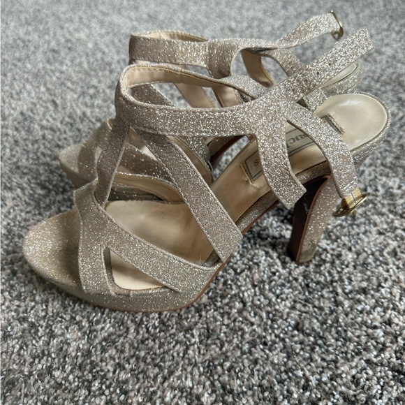 Touch Ups Shoes - Touch Ups Glitter Strappy High Heels in Champagne Size 8 Women